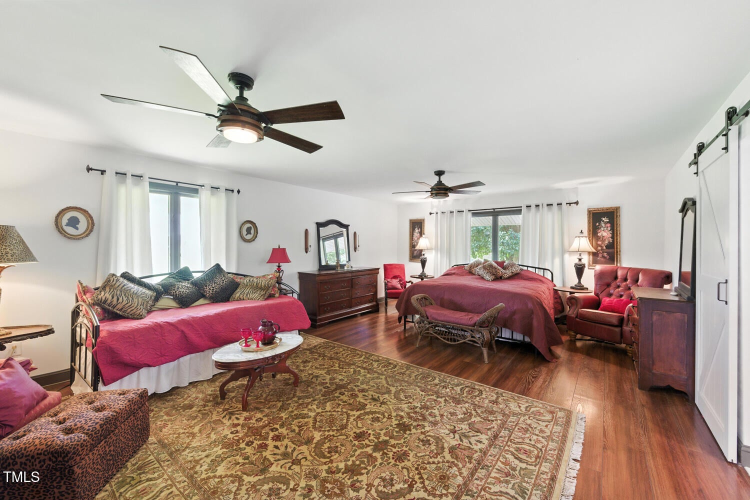 Newton Grove, North Carolina, 28366, United States, 5 Bedrooms Bedrooms, ,8 BathroomsBathrooms,Residential,For Sale,1892259