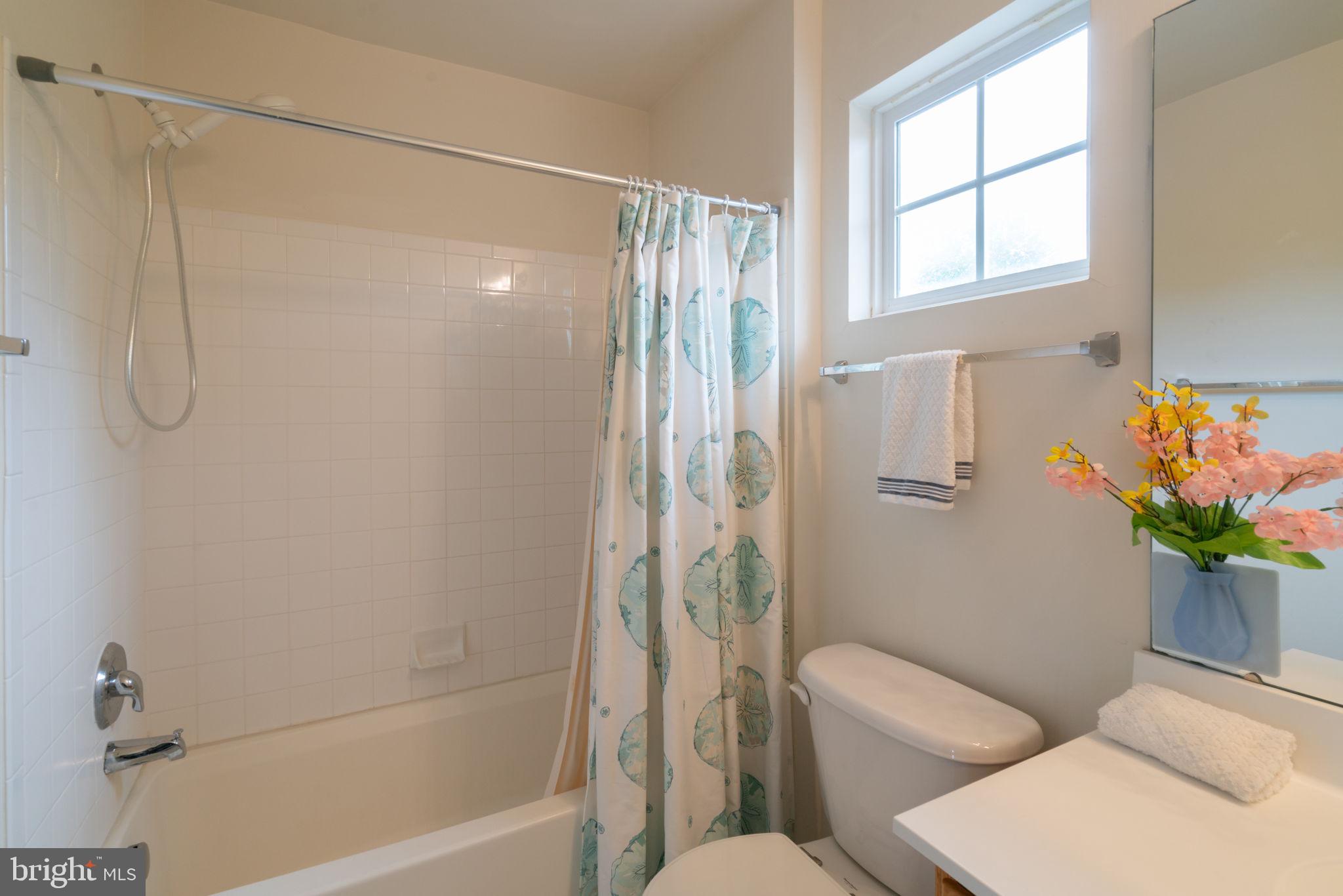 Bealeton, Virginia, 22712, United States, 4 Bedrooms Bedrooms, ,4 BathroomsBathrooms,Residential,For Sale,1928510