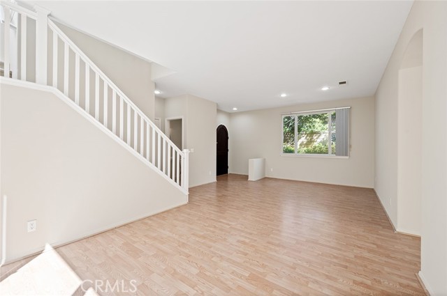 Valencia, California, 91354, United States, 4 Bedrooms Bedrooms, ,3 BathroomsBathrooms,Residential,For Sale,1976397