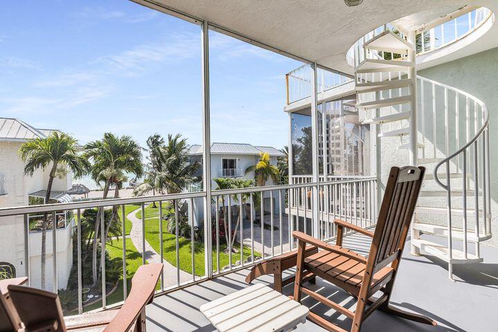 Islamorada, Florida, 33036, United States, 2 Bedrooms Bedrooms, ,3 BathroomsBathrooms,Residential,For Sale,1990240