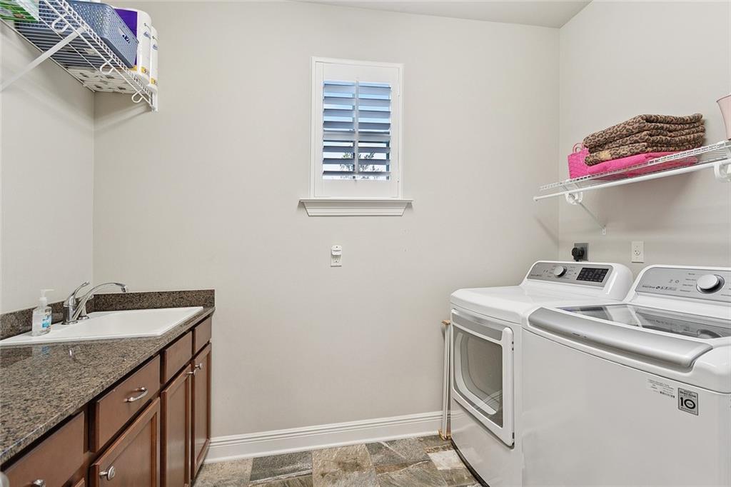 Madisonville, Louisiana, 70447, United States, 4 Bedrooms Bedrooms, ,4 BathroomsBathrooms,Residential,For Sale,1947964