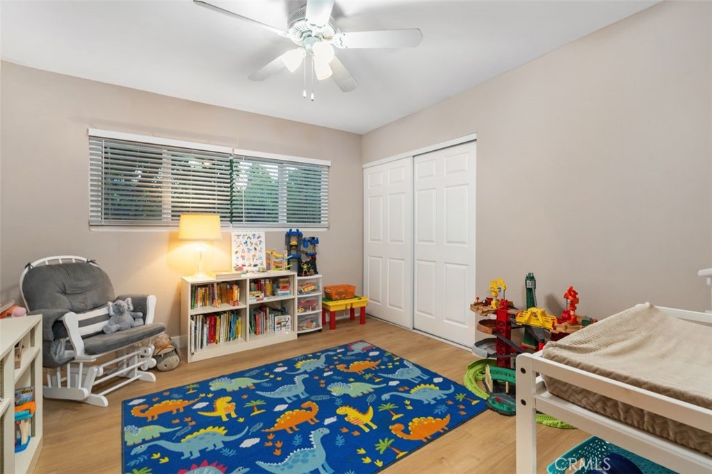 Woodland Hills, California, 91367, United States, 5 Bedrooms Bedrooms, ,3 BathroomsBathrooms,Residential,For Sale,1907450