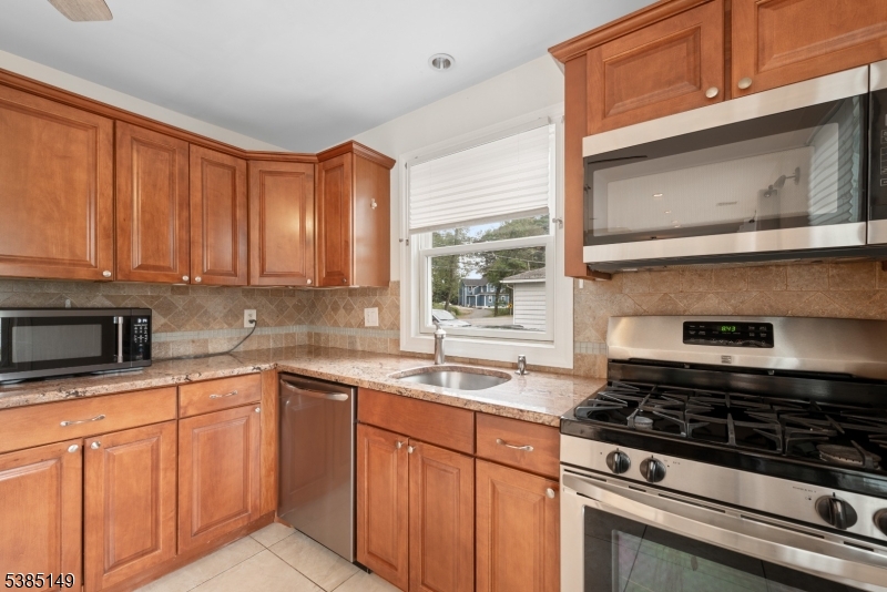 Roxbury Twp., New Jersey, 07850, United States, 3 Bedrooms Bedrooms, ,2 BathroomsBathrooms,Residential,For Sale,1947075