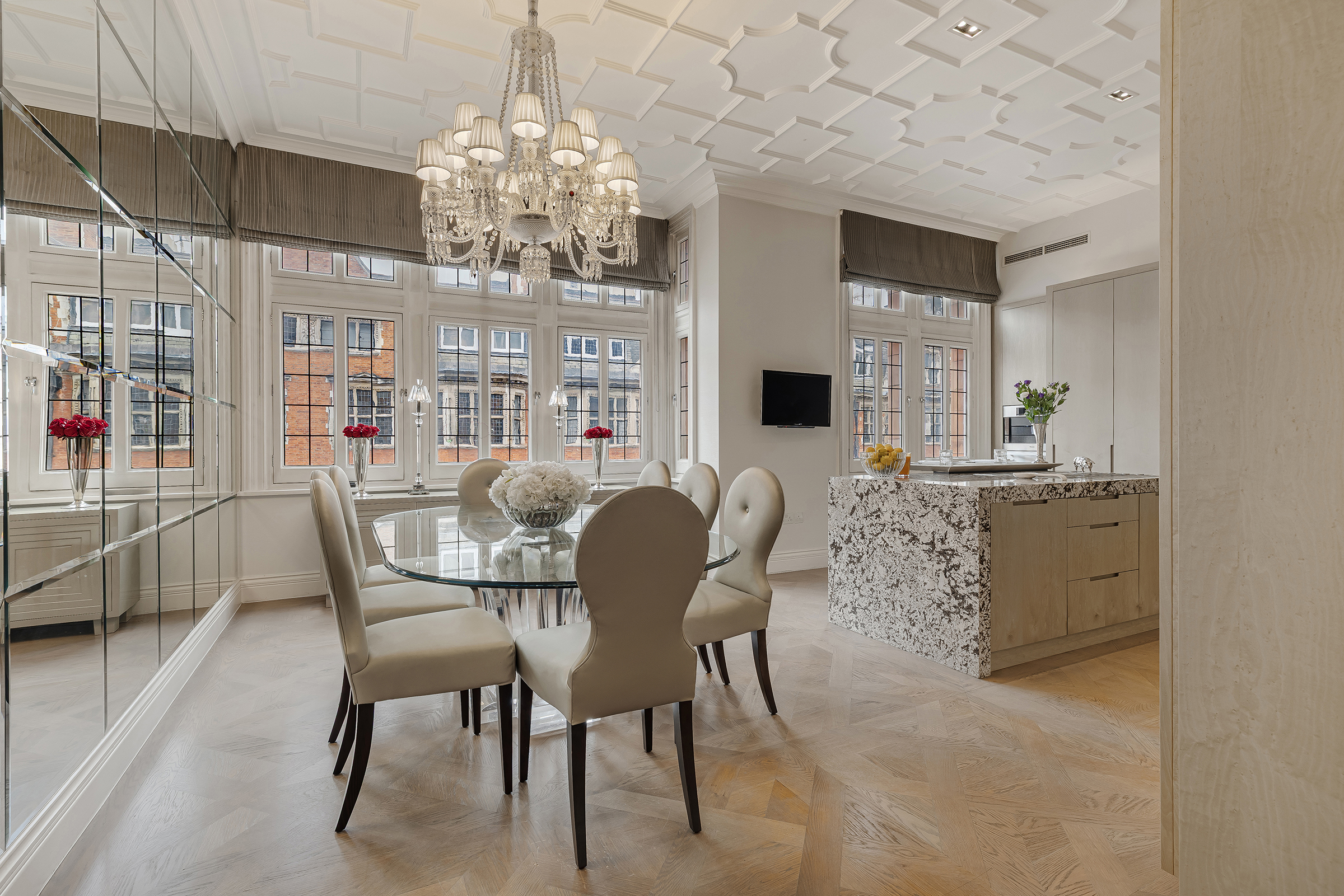  A Grand Mayfair Apartment Overlooking Mount Street Gardens - 物件實景