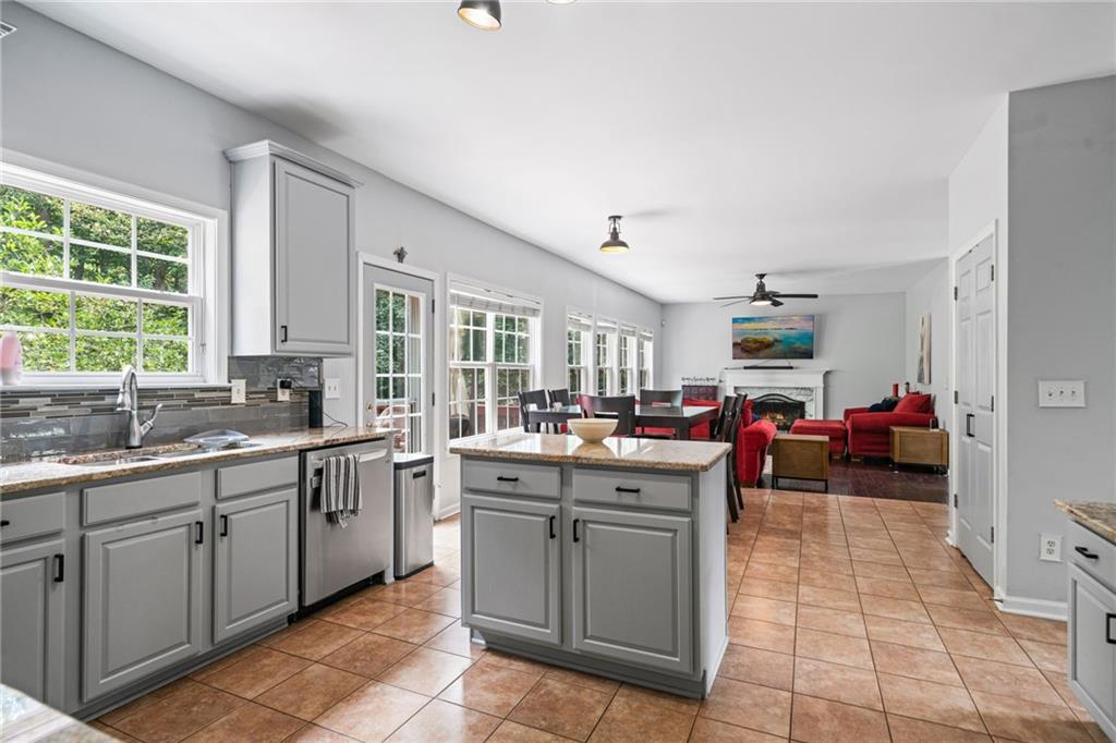 Buford, Georgia, 30518, United States, 6 Bedrooms Bedrooms, ,4 BathroomsBathrooms,Residential,For Sale,1979602