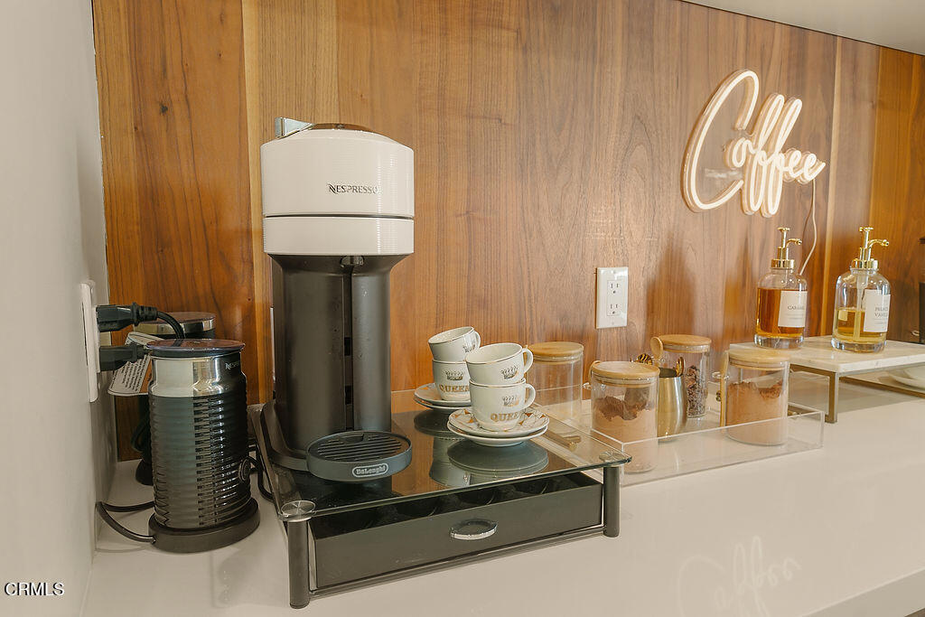 Thousand Oaks, California, 91362, United States, 4 Bedrooms Bedrooms, ,4 BathroomsBathrooms,Residential,For Sale,1997017