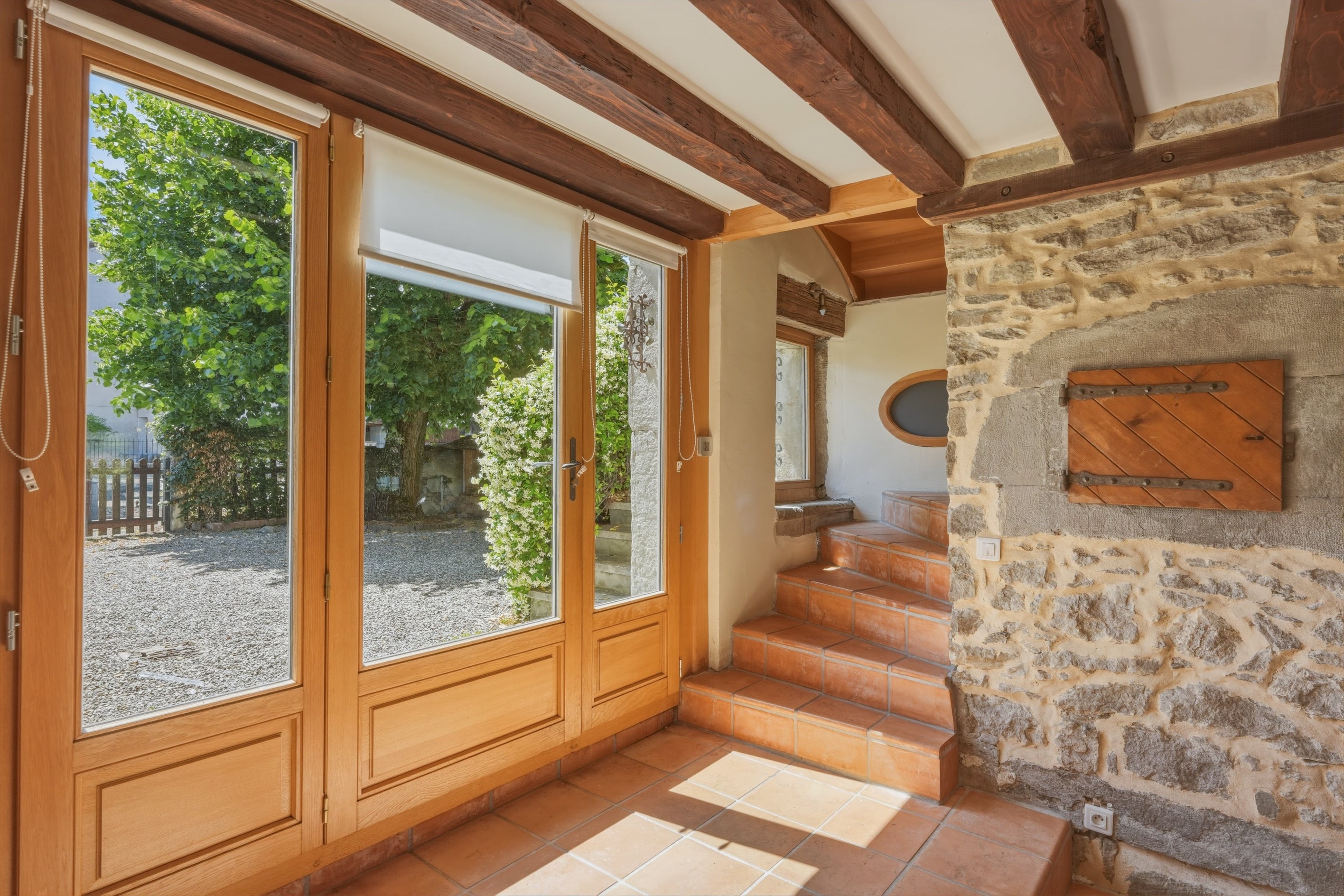  Filly Hamlet – Beautifully Renovated Character Home Between Lake Geneva and the… - 物件實景