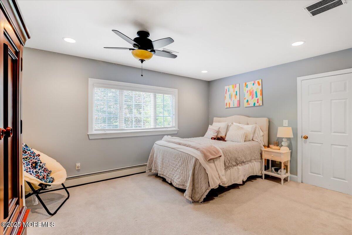 Freehold, New Jersey, 07728, United States, 5 Bedrooms Bedrooms, ,3 BathroomsBathrooms,Residential,For Sale,1914357