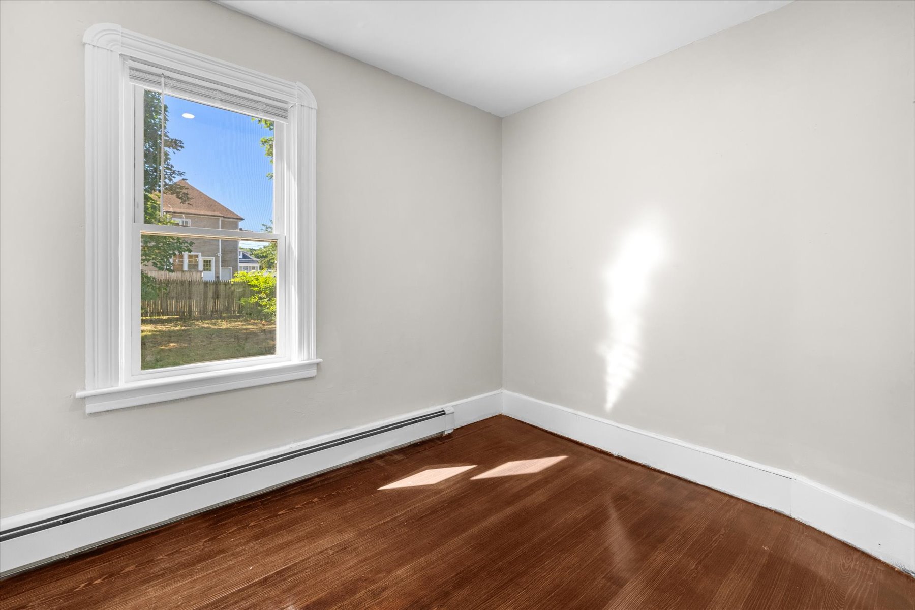  96-98 Clara St, New Bedford, MA, 02744 - 物件實景