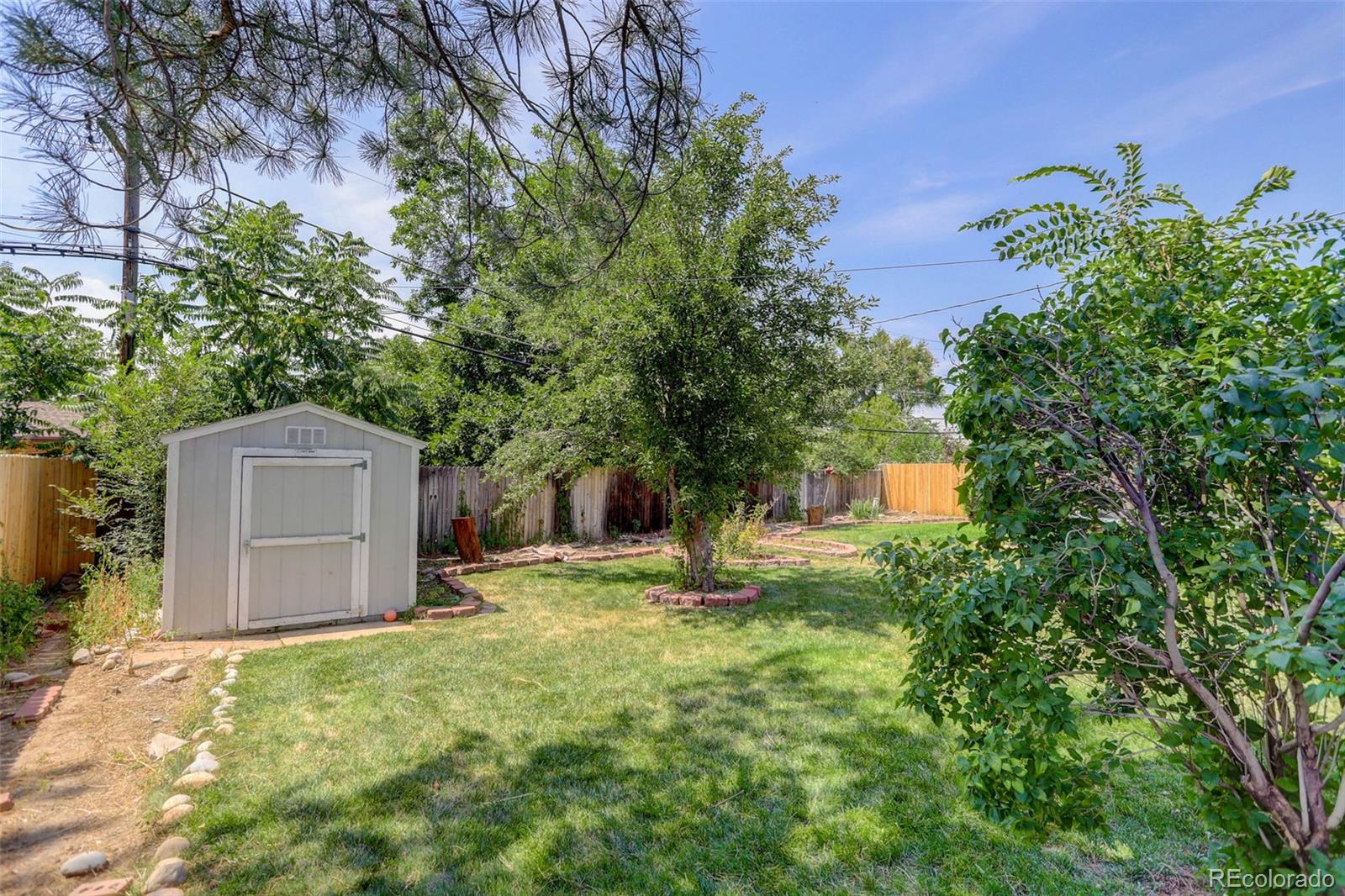 Aurora, Colorado, 80011, United States, 5 Bedrooms Bedrooms, ,1 BathroomBathrooms,Residential,For Sale,1933484