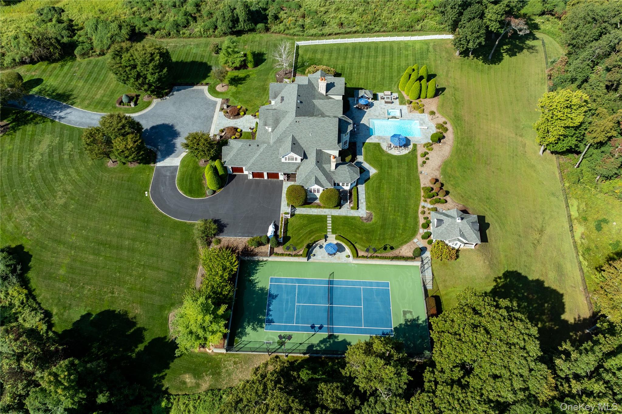  697 Short Beach Road, Nissequogue, NY, 11780 - 物件實景