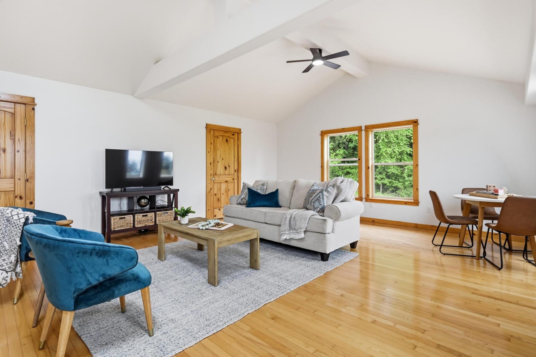  19231 NE FAIRVIEW DR Dundee, OR 97115 - 物件實景