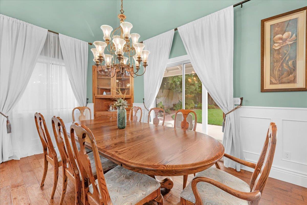 Visalia, California, 93277, United States, 4 Bedrooms Bedrooms, ,4 BathroomsBathrooms,Residential,For Sale,1973914