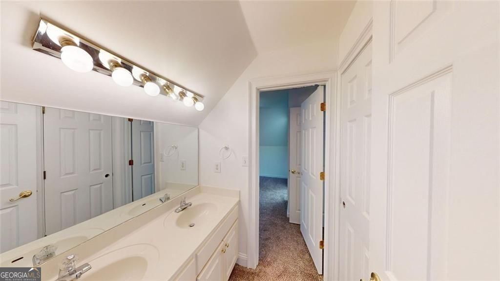 Newnan, Georgia, 30265, United States, 5 Bedrooms Bedrooms, ,5 BathroomsBathrooms,Residential,For Sale,1934725