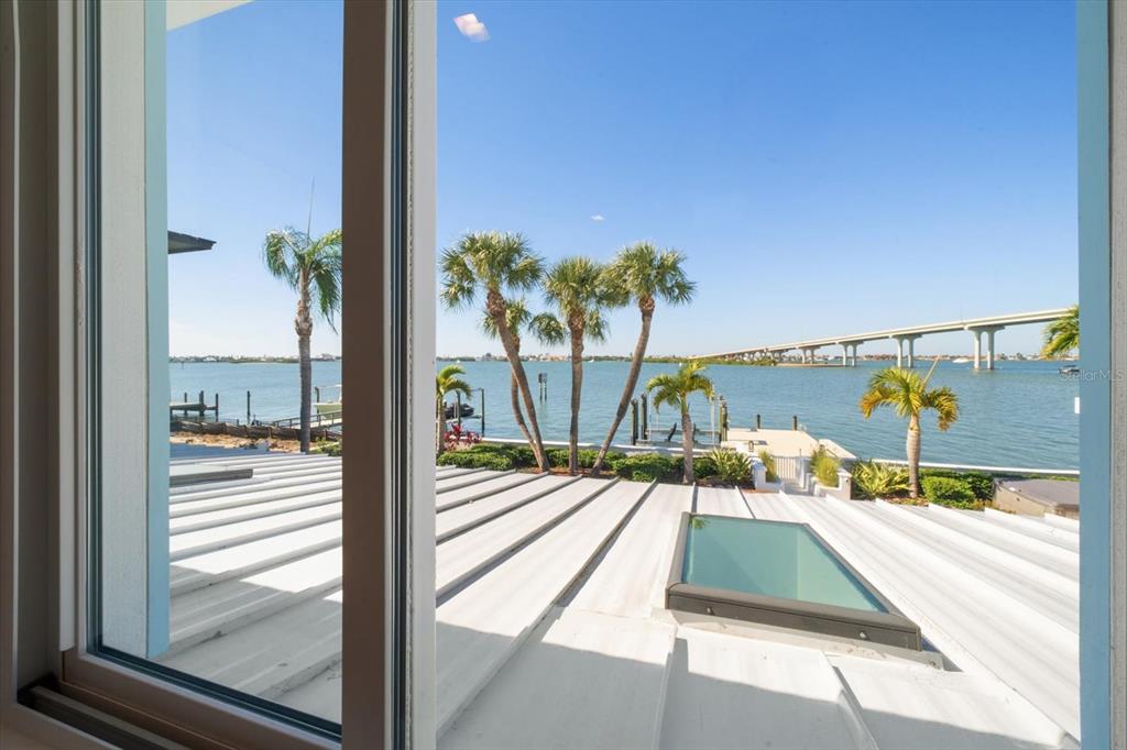 Largo, Florida, 33770, United States, 3 Bedrooms Bedrooms, ,4 BathroomsBathrooms,Residential,For Sale,1989168