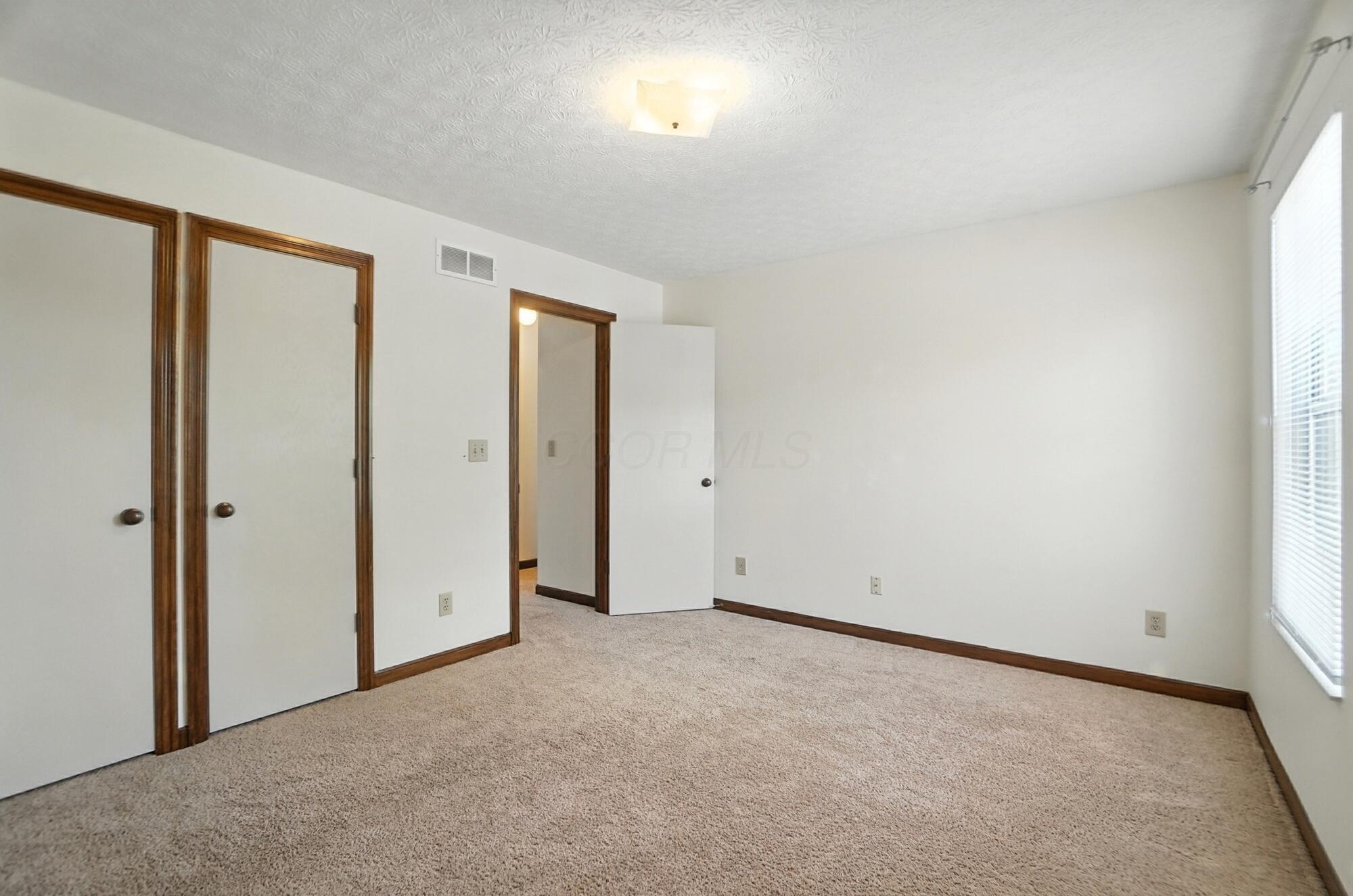Dublin, Ohio, 43016, United States, 4 Bedrooms Bedrooms, ,3 BathroomsBathrooms,Residential,For Sale,1940366