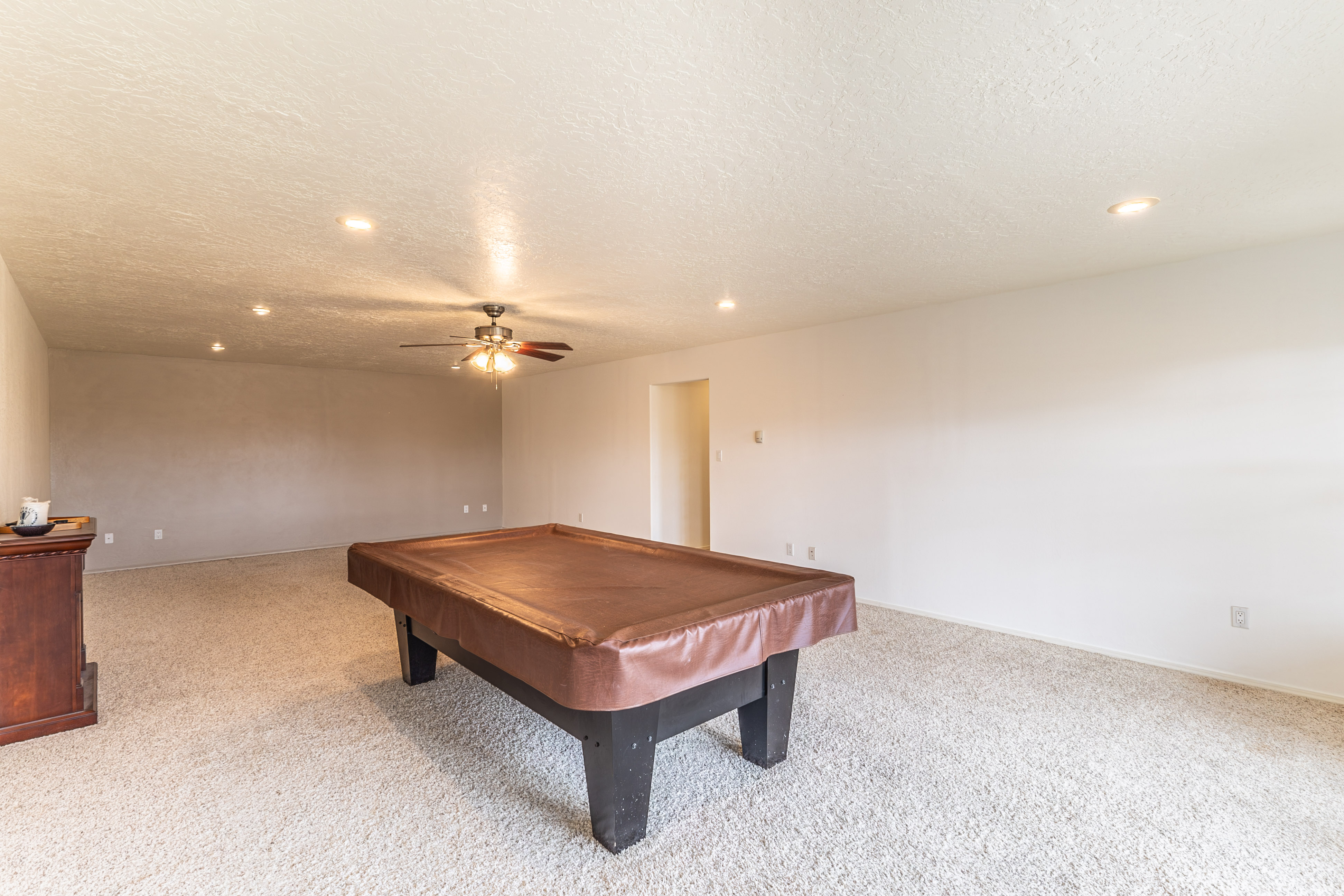 Farmington, New Mexico, 87402, United States, 4 Bedrooms Bedrooms, ,3 BathroomsBathrooms,Residential,For Sale,1995181