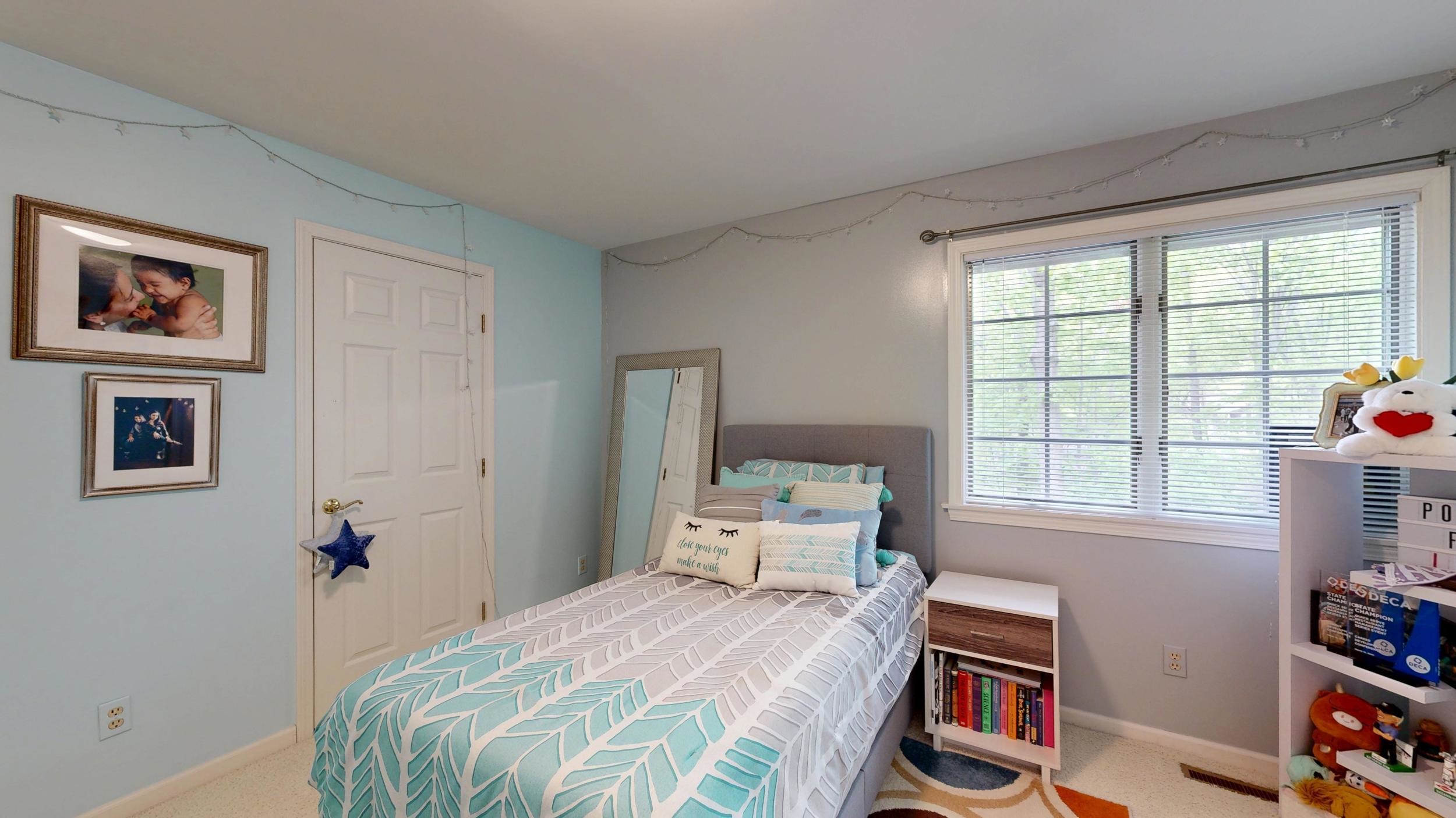 Midland, Michigan, 48642, United States, 5 Bedrooms Bedrooms, ,5 BathroomsBathrooms,Residential,For Sale,2049477