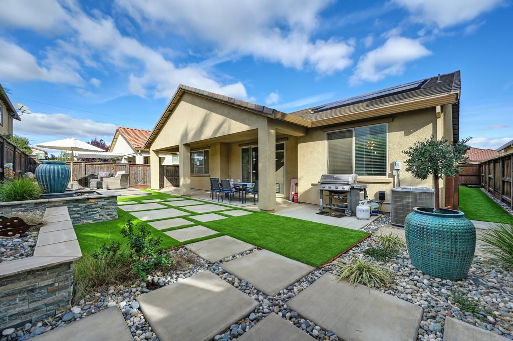 Woodland, California, 95776, United States, 3 Bedrooms Bedrooms, ,2 BathroomsBathrooms,Residential,For Sale,1989380