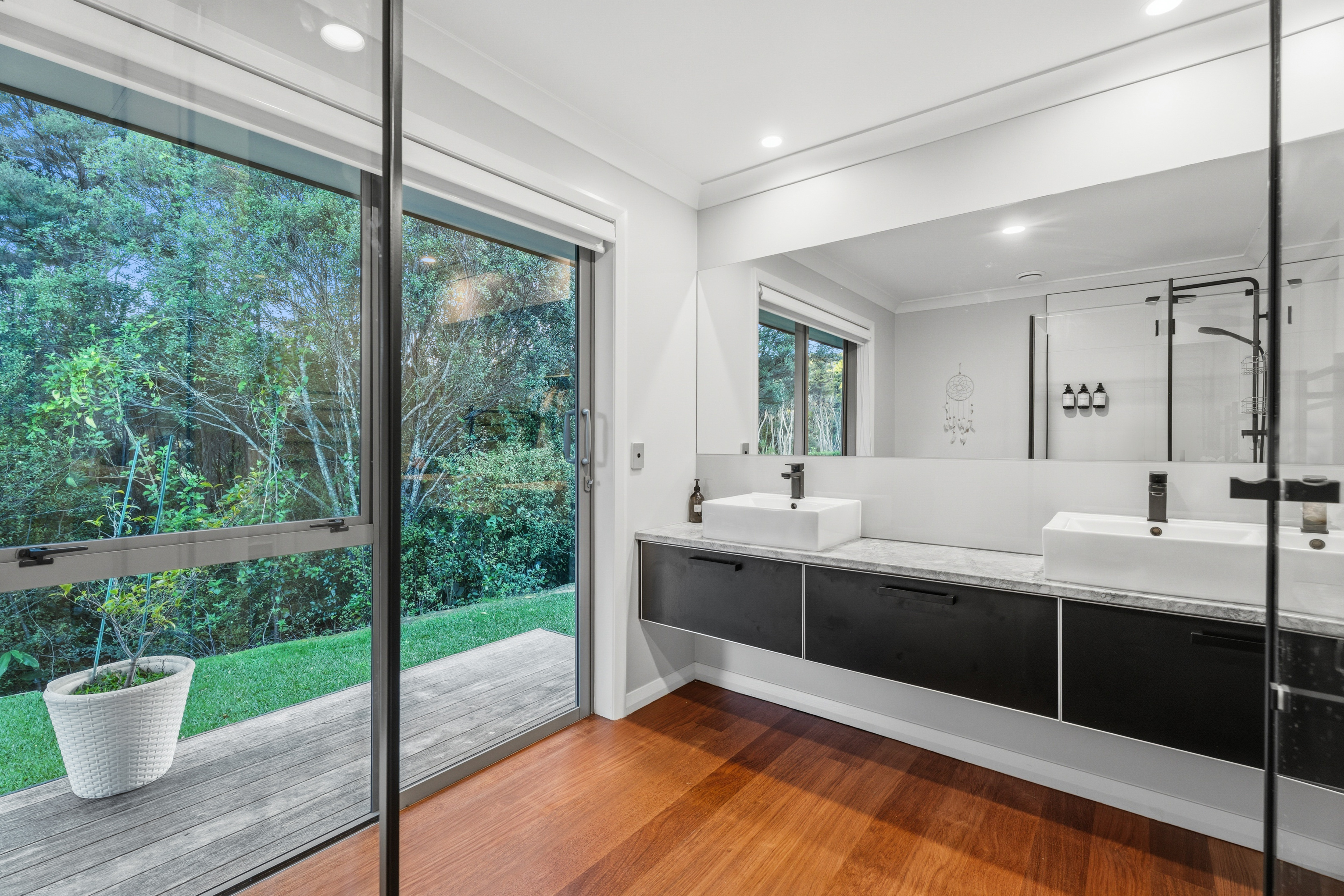  875 Hibiscus Coast Highway, Waiwera - 物件實景