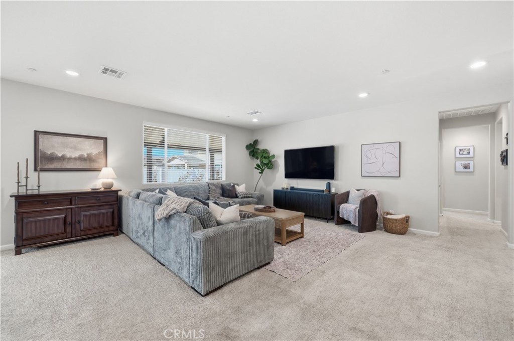 Wildomar, California, 92595, United States, 4 Bedrooms Bedrooms, ,2 BathroomsBathrooms,Residential,For Sale,1980851