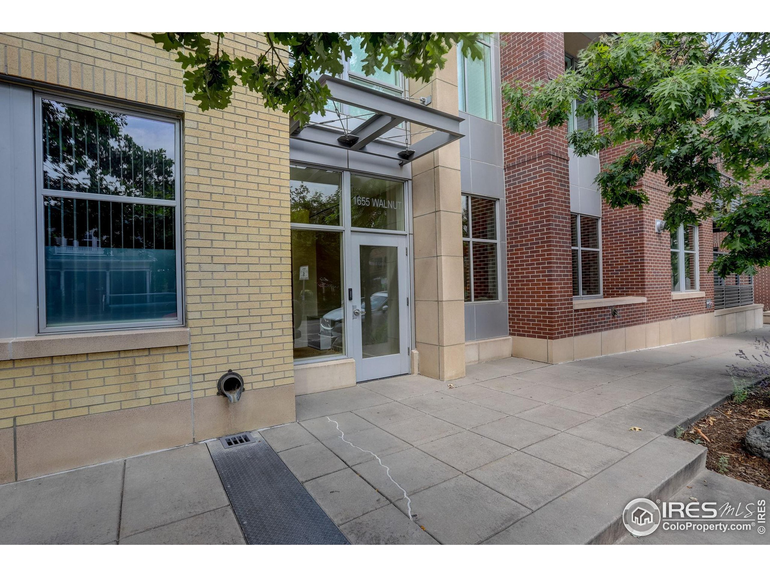 Boulder, Colorado, 80302, United States, 1 Bedroom Bedrooms, ,2 BathroomsBathrooms,Residential,For Sale,1942298