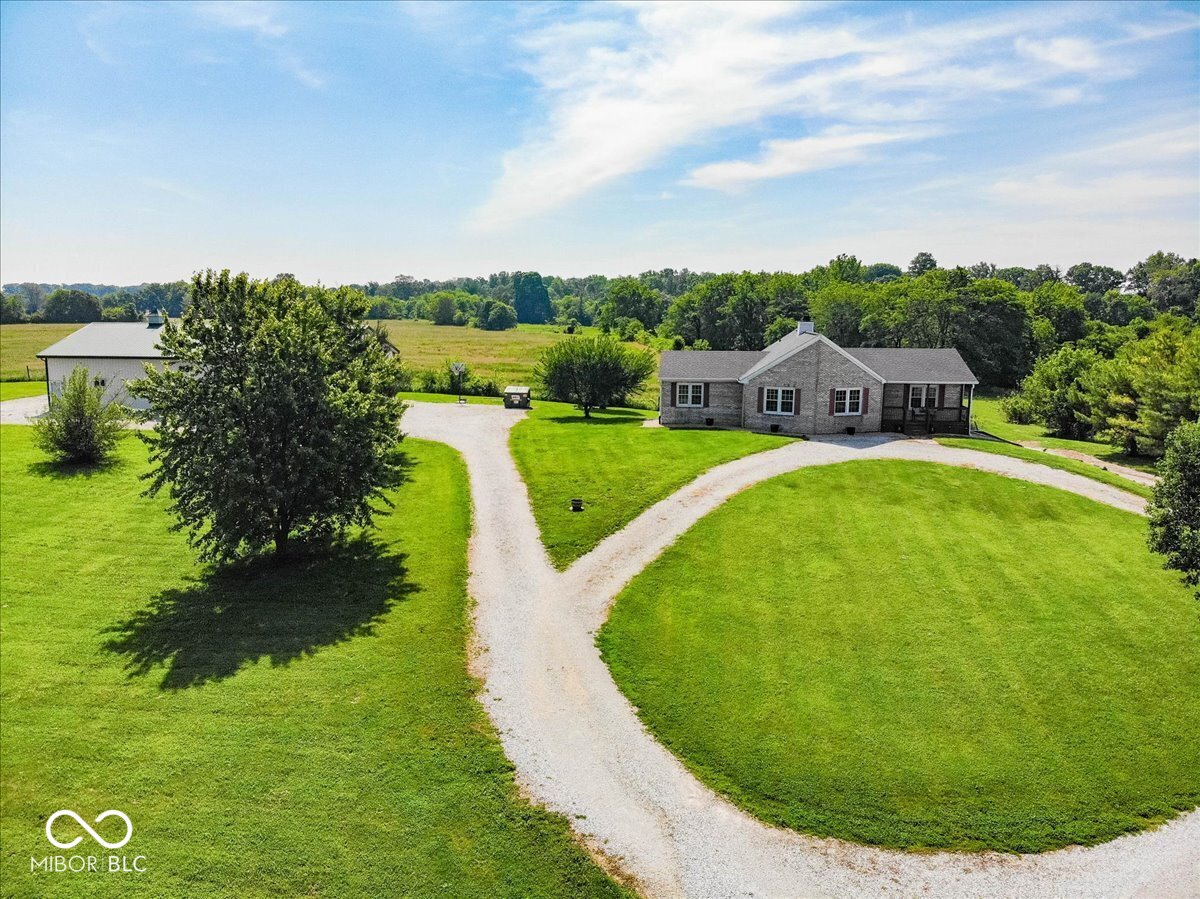 Noblesville, Indiana, 46060, United States, 4 Bedrooms Bedrooms, ,3 BathroomsBathrooms,Residential,For Sale,2048324