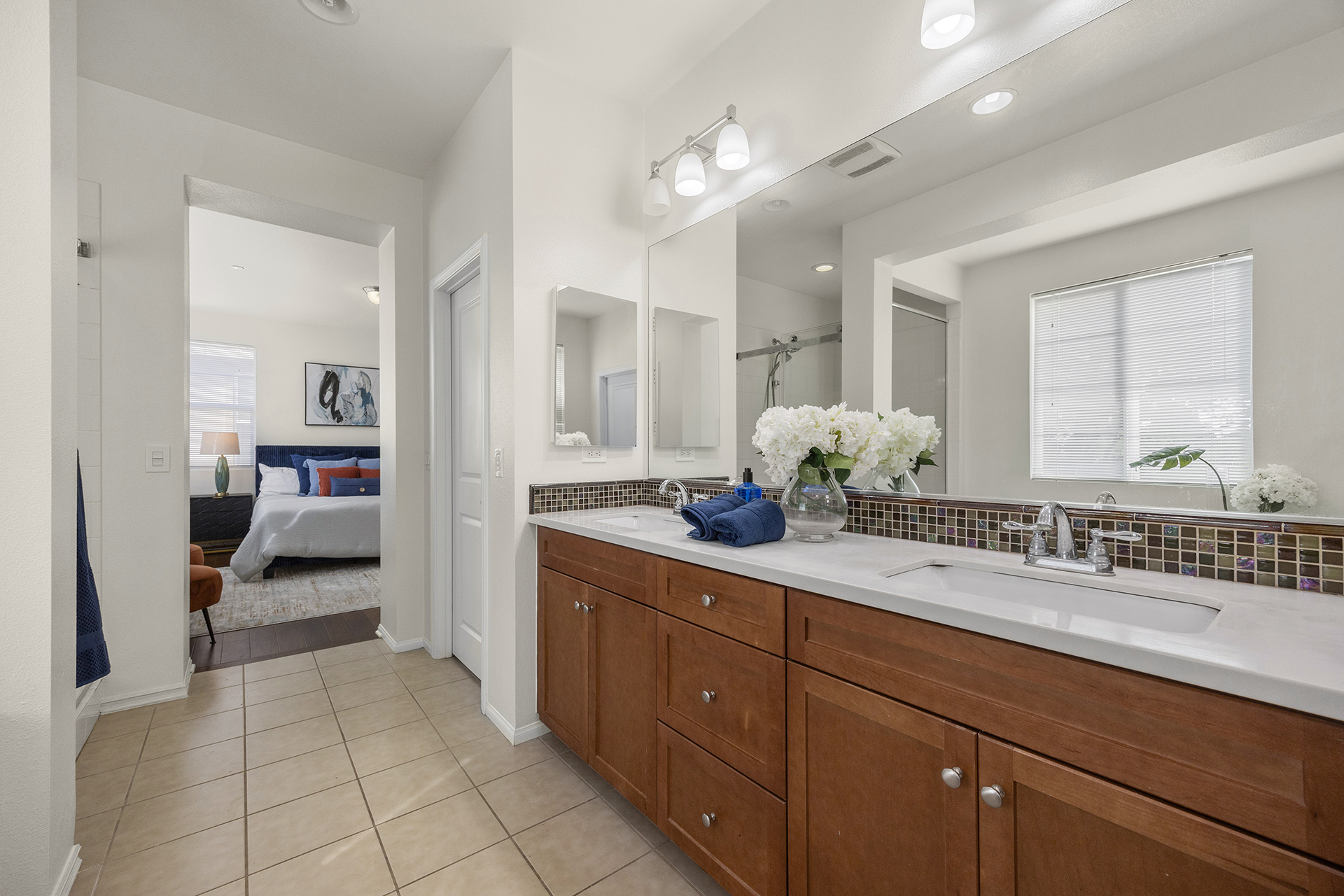 Garden Grove, California, 92843, United States, 5 Bedrooms Bedrooms, ,4 BathroomsBathrooms,Residential,For Sale,1986073