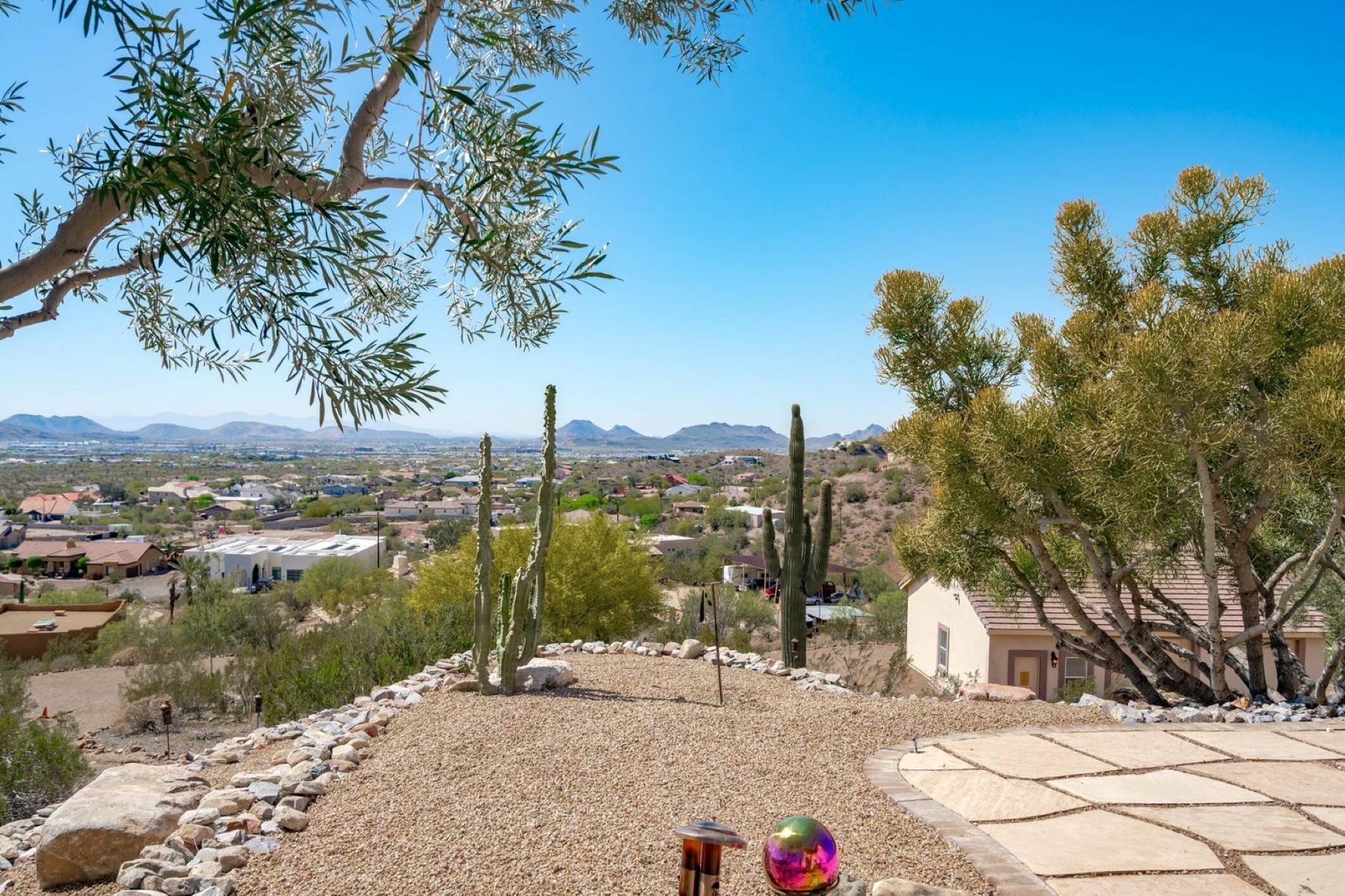  619 E Briles Road ¦Phoenix, AZ - 物件實景