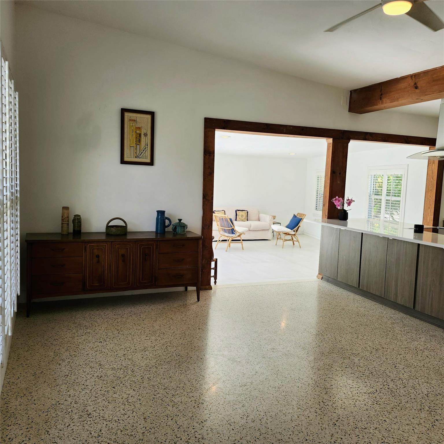 Lake Worth, Florida, 33460, United States, 2 Bedrooms Bedrooms, ,2 BathroomsBathrooms,Residential,For Sale,1942994
