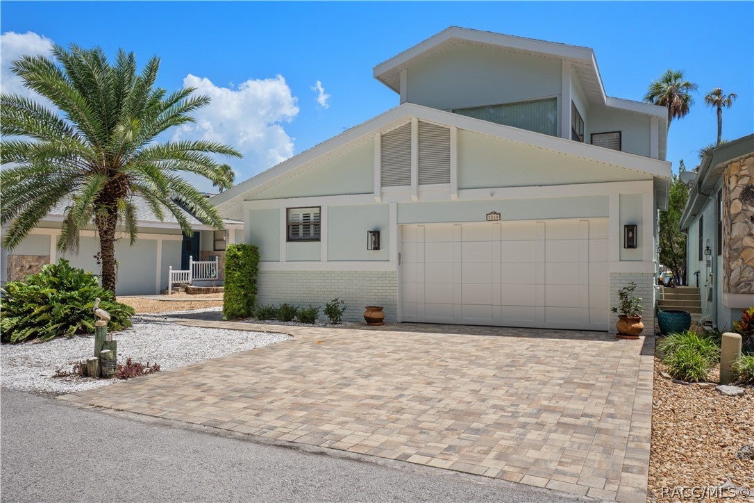 Riverview Cir, Homosassa, FL 34448