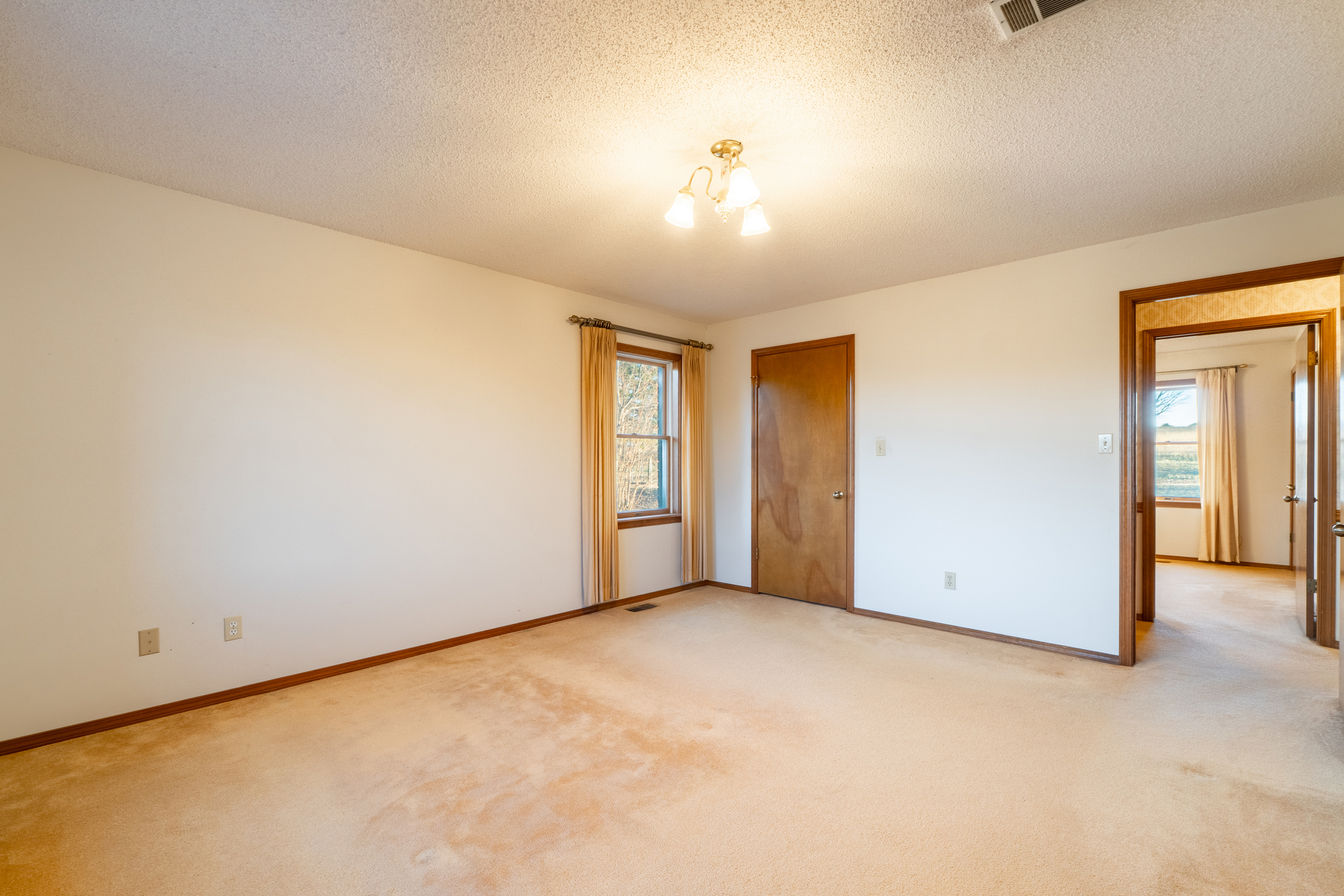 Clarksville, Arkansas, 72830, United States, 3 Bedrooms Bedrooms, ,3 BathroomsBathrooms,Residential,For Sale,2010722