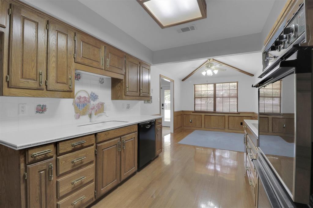 Highland Village, Texas, 75077, United States, 4 Bedrooms Bedrooms, ,2 BathroomsBathrooms,Residential,For Sale,1928390