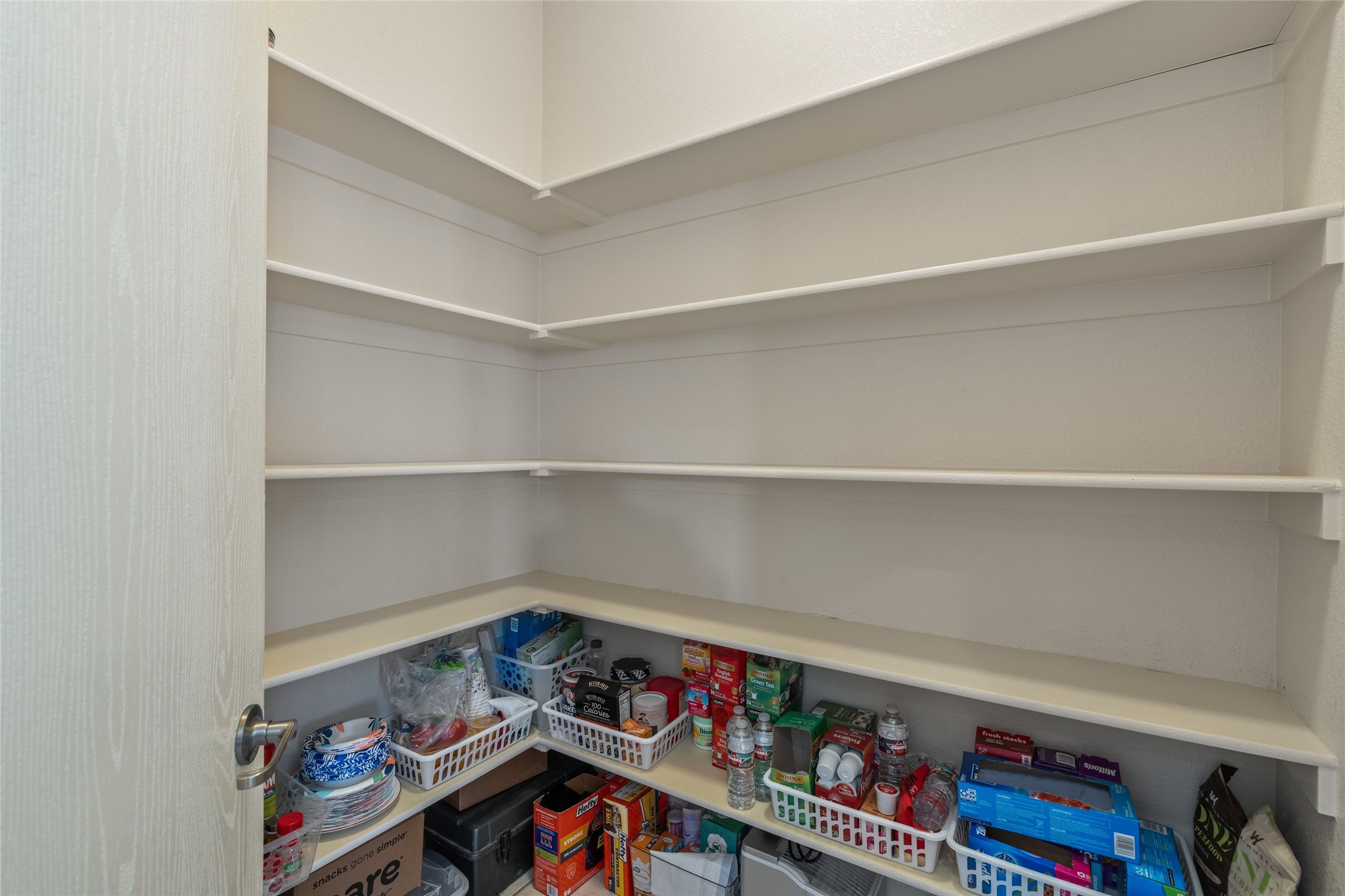  4315 Santo Domingo, Unit C - 物件實景