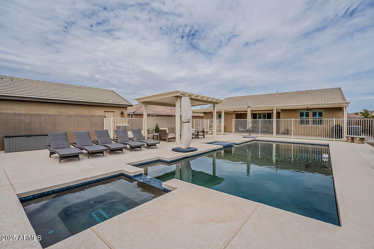 Maricopa, Arizona, 85138, United States, 3 Bedrooms Bedrooms, ,Residential,For Sale,1940206