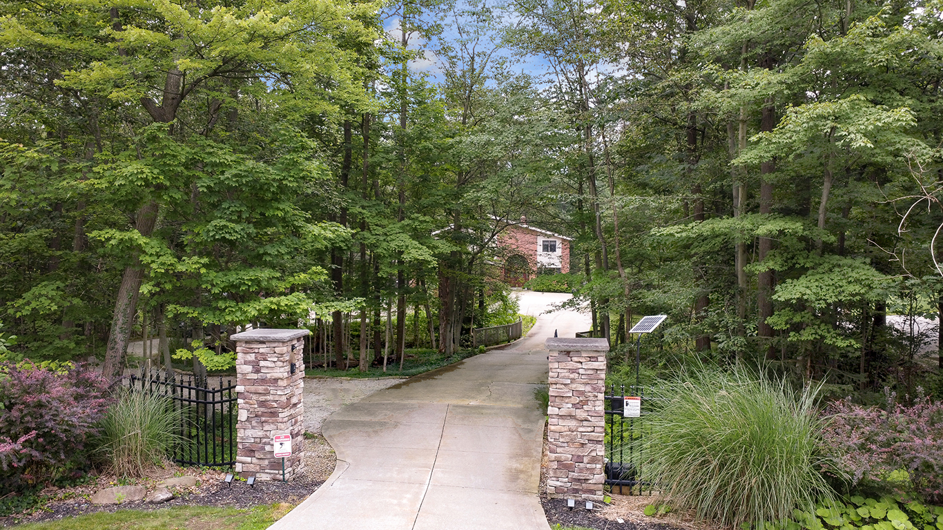 Broadview Heights, Ohio, 44147, United States, 5 Bedrooms Bedrooms, ,4 BathroomsBathrooms,Residential,For Sale,1921869