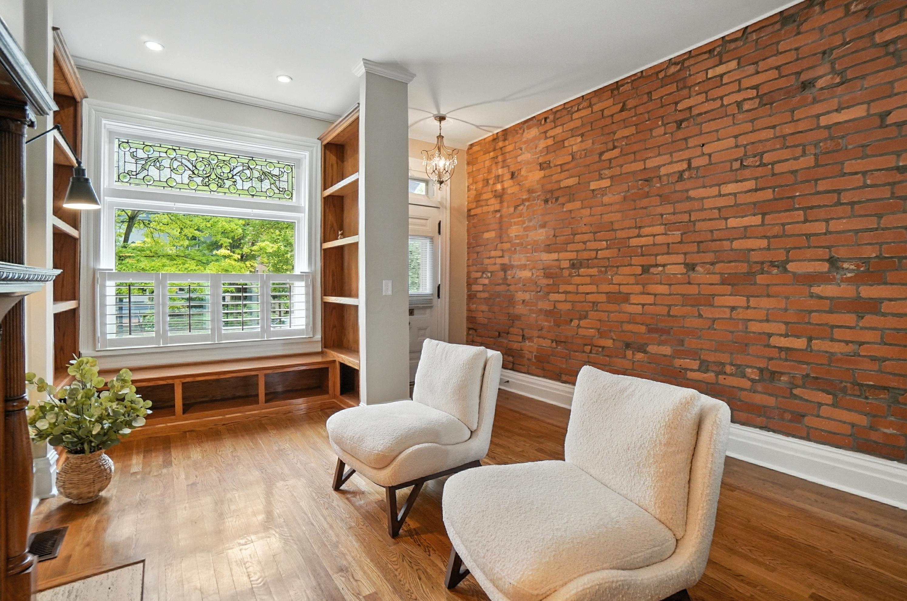 Columbus, Ohio, 43201, United States, 3 Bedrooms Bedrooms, ,4 BathroomsBathrooms,Residential,For Sale,1903753