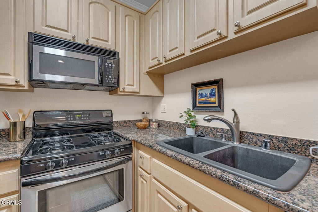 Pasadena, California, 91101, United States, 1 Bedroom Bedrooms, ,1 BathroomBathrooms,Residential,For Sale,1903798