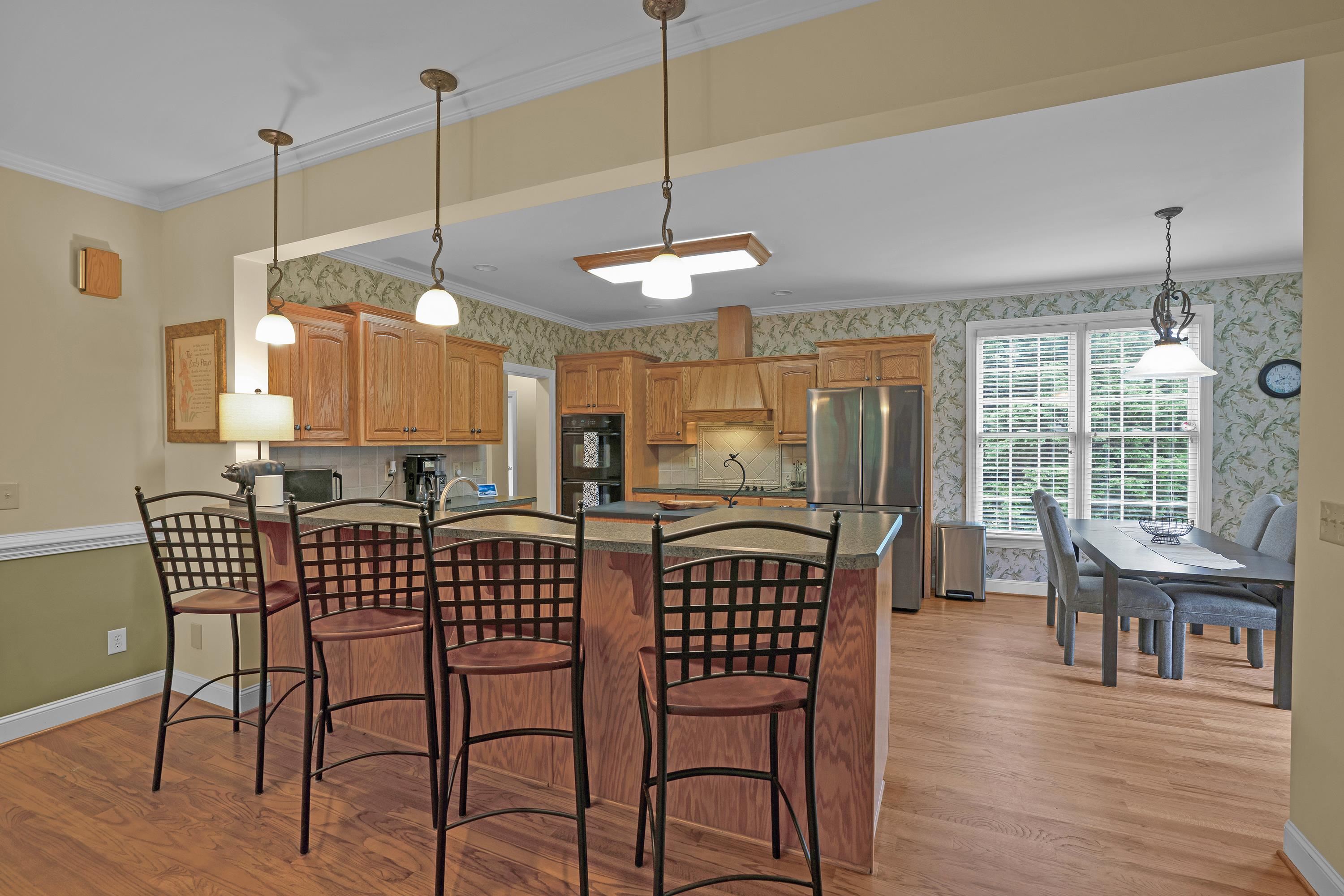 Landrum, South Carolina, 29356, United States, 5 Bedrooms Bedrooms, ,4 BathroomsBathrooms,Residential,For Sale,1868814