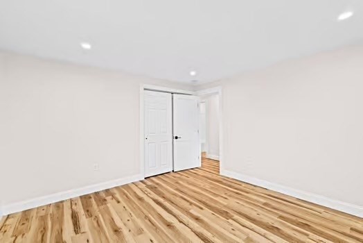 Whitman, Massachusetts, 02382, United States, 2 Bedrooms Bedrooms, ,1 BathroomBathrooms,Residential,For Sale,1992846