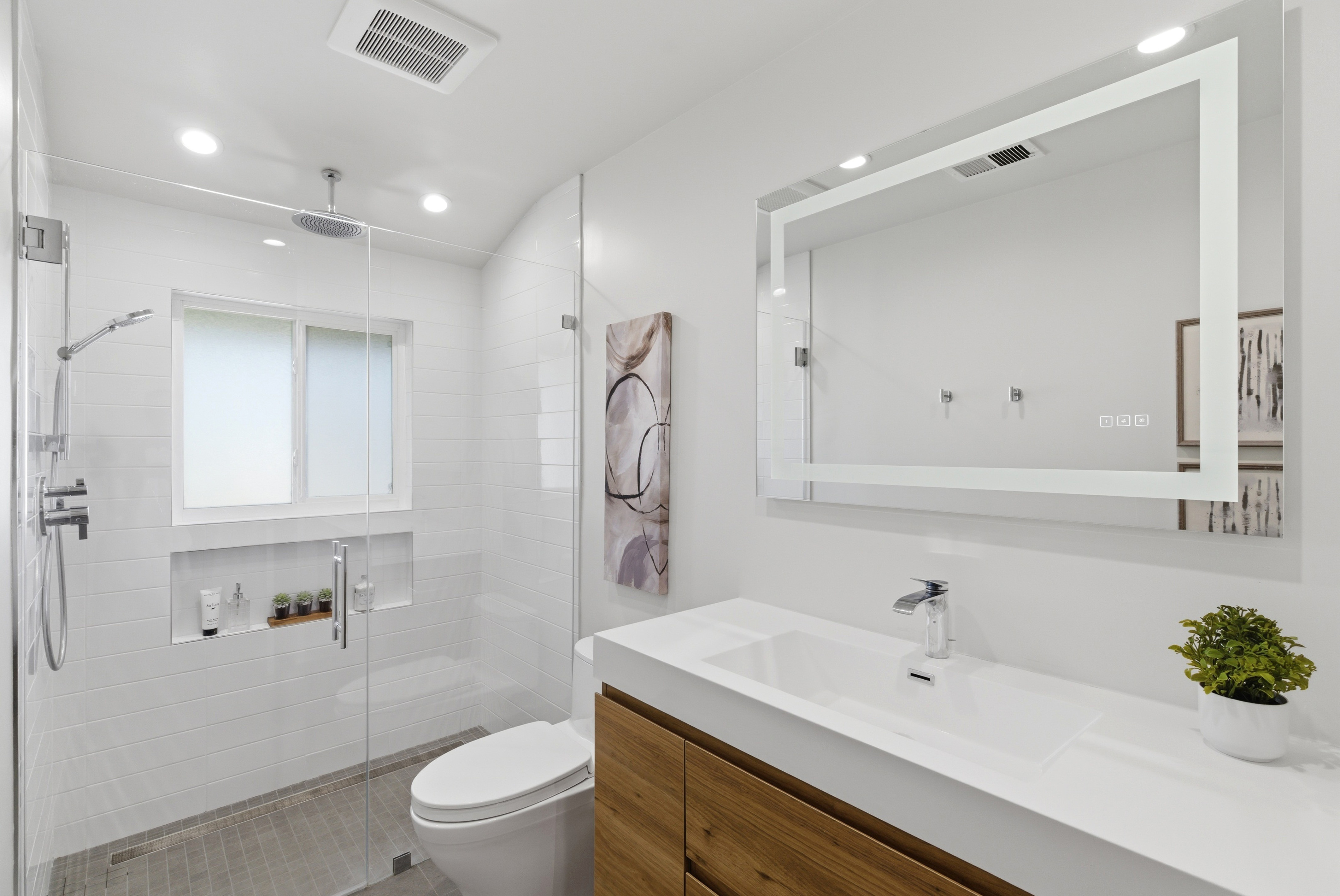  Private, Stylishly Updated Home in Prime Cambrian Location - 物件實景