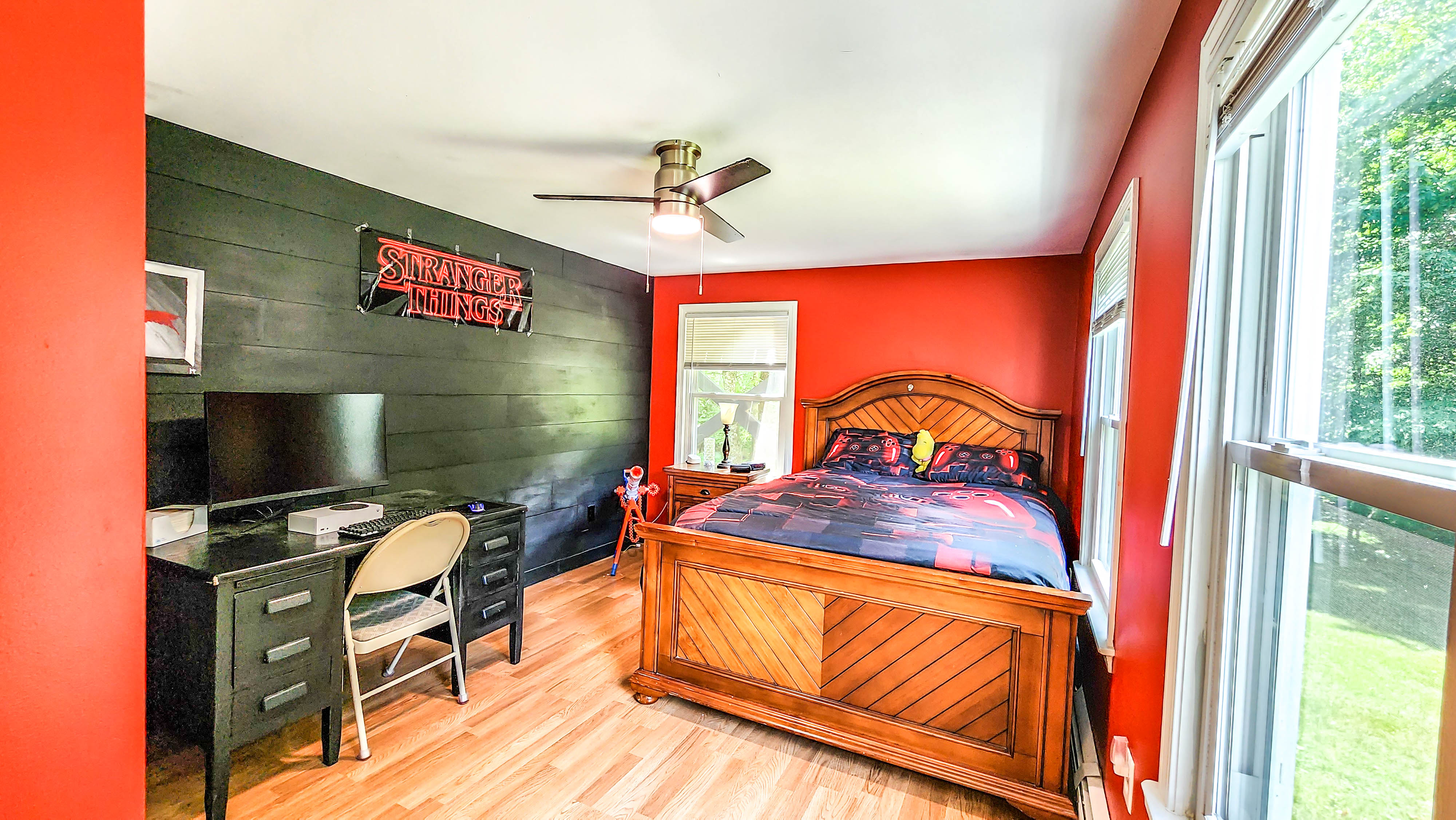 Standish, Maine, 04084, United States, 5 Bedrooms Bedrooms, ,4 BathroomsBathrooms,Residential,For Sale,1876904