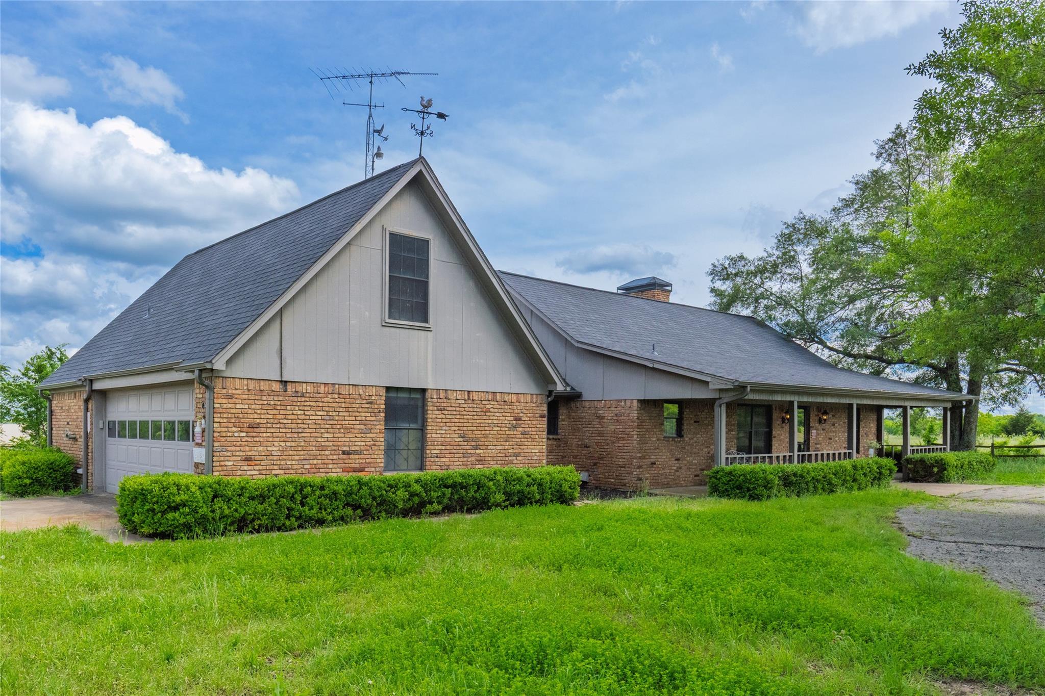 Campbell, Texas, 75422, United States, 3 Bedrooms Bedrooms, ,2 BathroomsBathrooms,Residential,For Sale,2048181
