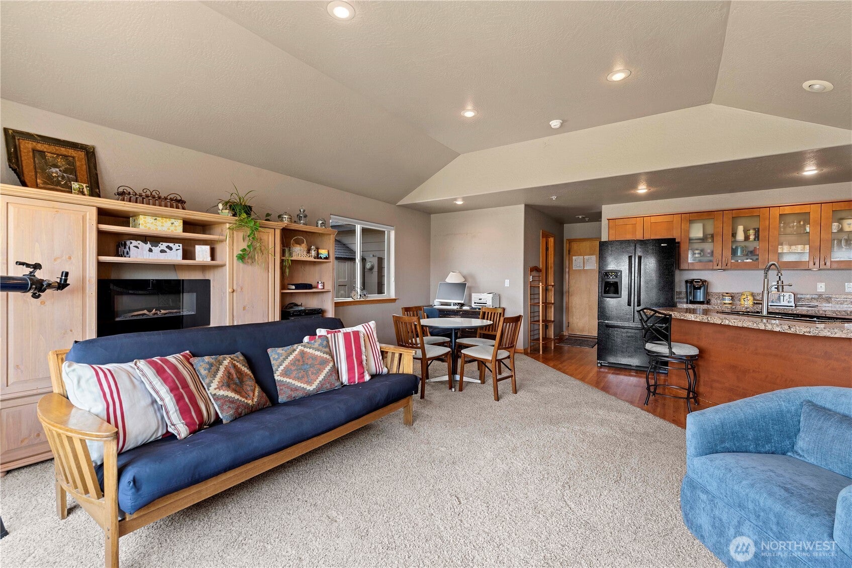 East Wenatchee, Washington, 98802, United States, 3 Bedrooms Bedrooms, ,3 BathroomsBathrooms,Residential,For Sale,1805668