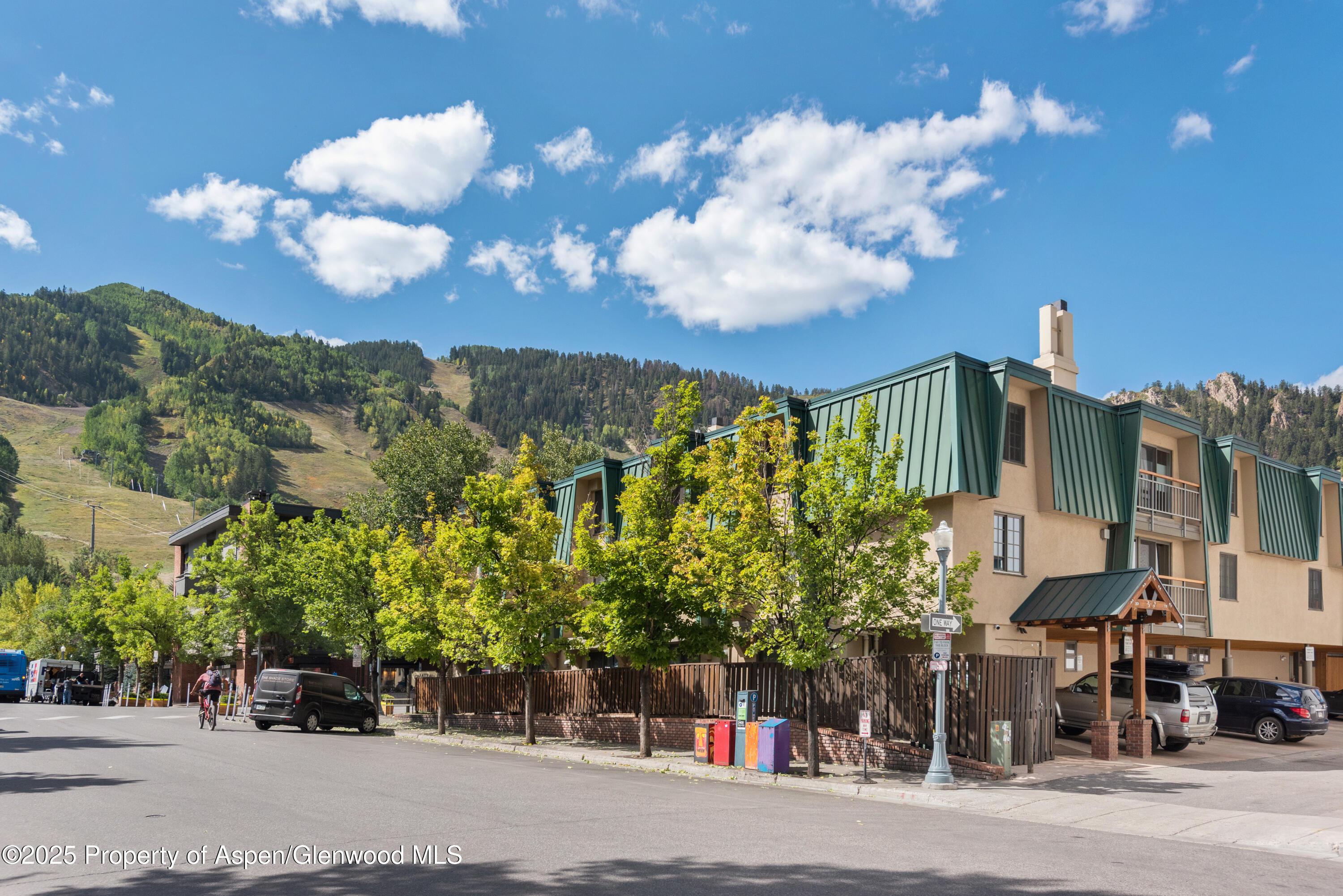 Aspen, Colorado, 81611, United States, 2 Bedrooms Bedrooms, ,1 BathroomBathrooms,Residential,For Sale,1826750