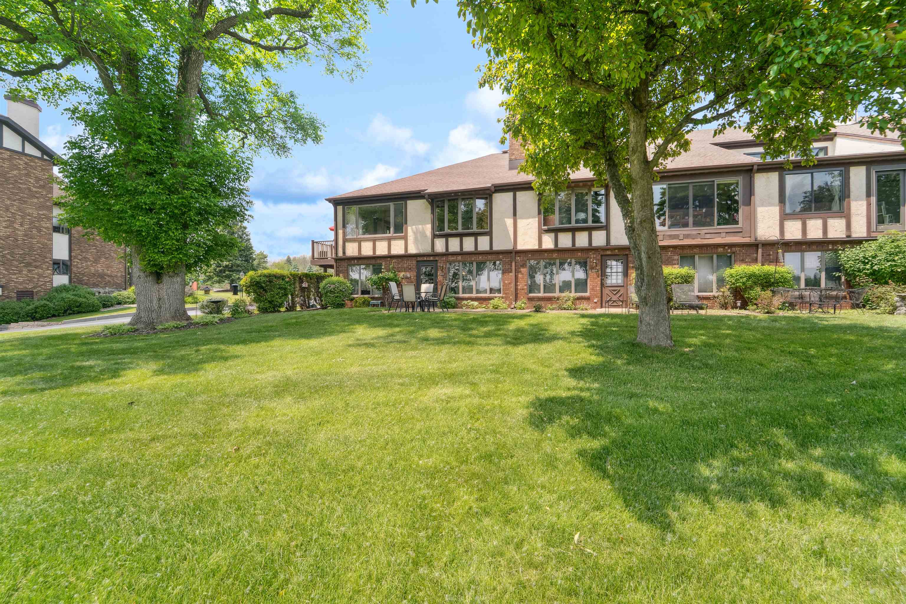 APPLETON, Wisconsin, 54914, United States, 3 Bedrooms Bedrooms, ,3 BathroomsBathrooms,Residential,For Sale,1911879