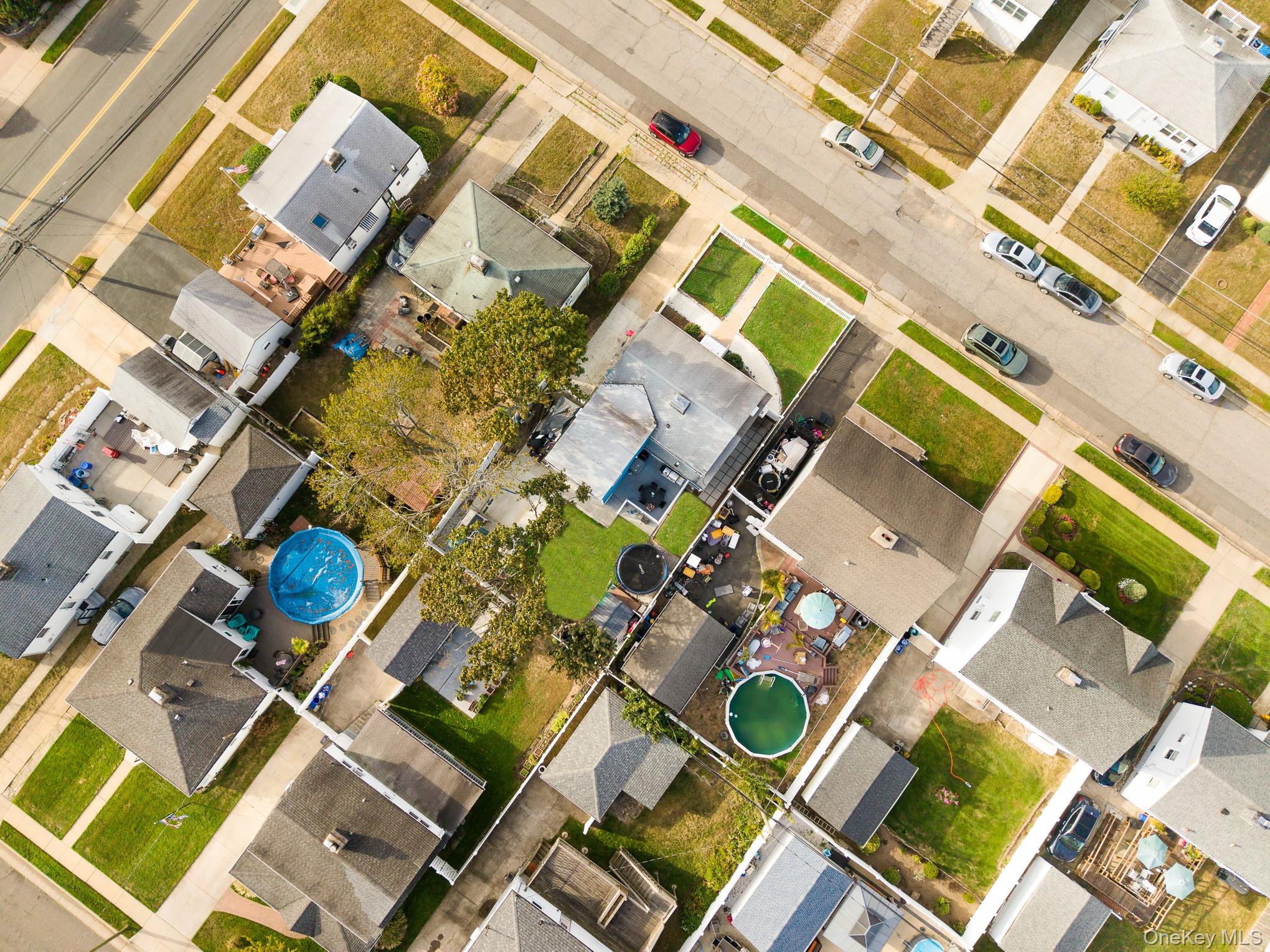 Freeport, New York, 11520, United States, 5 Bedrooms Bedrooms, ,3 BathroomsBathrooms,Residential,For Sale,1977897