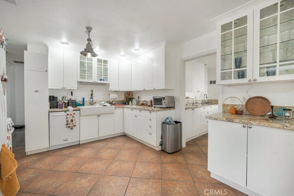 Cherry Valley, California, 92223, United States, 3 Bedrooms Bedrooms, ,2 BathroomsBathrooms,Residential,For Sale,1942767