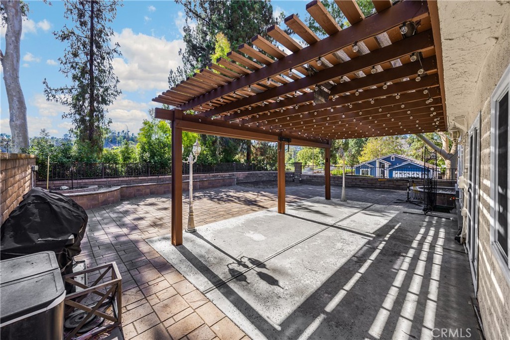 Pomona, California, 91766, United States, 4 Bedrooms Bedrooms, ,2 BathroomsBathrooms,Residential,For Sale,1904268