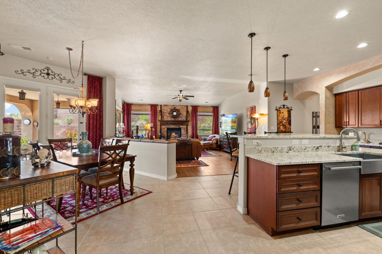 Rio Rancho, New Mexico, 87144, United States, 4 Bedrooms Bedrooms, ,3 BathroomsBathrooms,Residential,For Sale,1918092